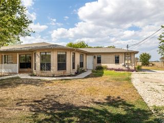 148 Discovery LN, San Marcos, TX 78666
