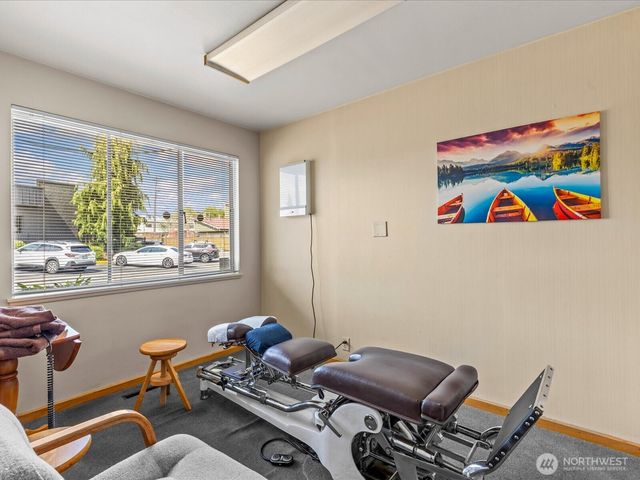635 SW 154th Street, Burien, WA 98166