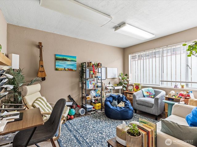 635 SW 154th Street, Burien, WA 98166