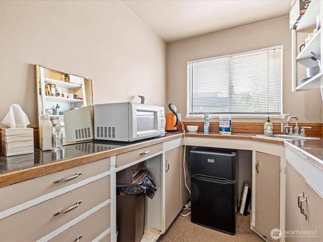 635 SW 154th Street, Burien, WA 98166