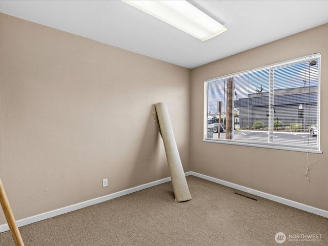 635 SW 154th Street, Burien, WA 98166