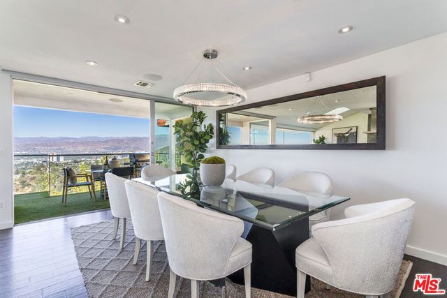 7177 Pacific View Drive, Los Angeles, CA 90068