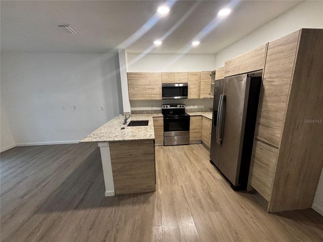 1209 SOUTHSTATION PLACE 303, Orlando, FL 32809
