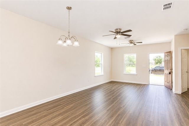 410 Hoover St, Taft, TX 78390