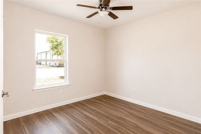 410 Hoover St, Taft, TX 78390
