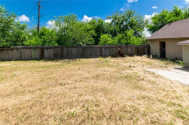 410 Hoover St, Taft, TX 78390