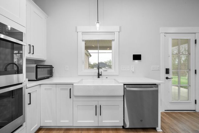 234 Bellshire Dr, Clarksville, TN 37043