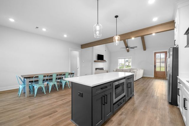 234 Bellshire Dr, Clarksville, TN 37043