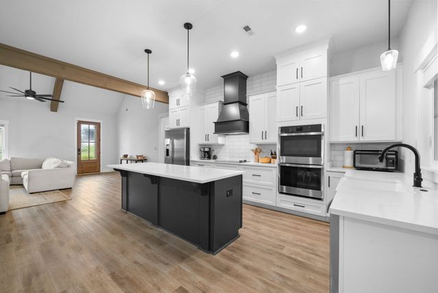 234 Bellshire Dr, Clarksville, TN 37043