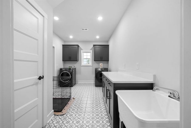 234 Bellshire Dr, Clarksville, TN 37043