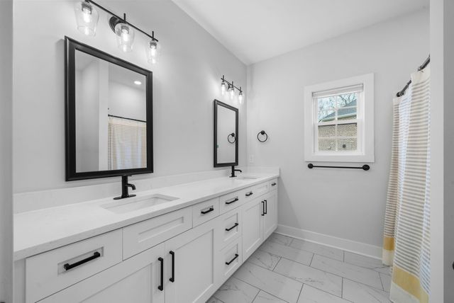 234 Bellshire Dr, Clarksville, TN 37043