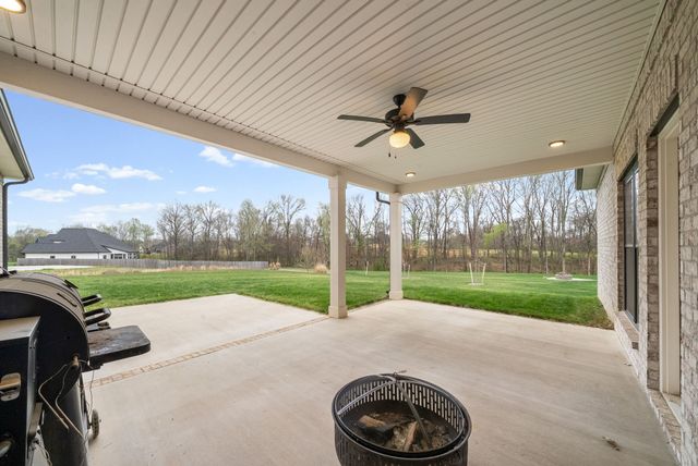 234 Bellshire Dr, Clarksville, TN 37043