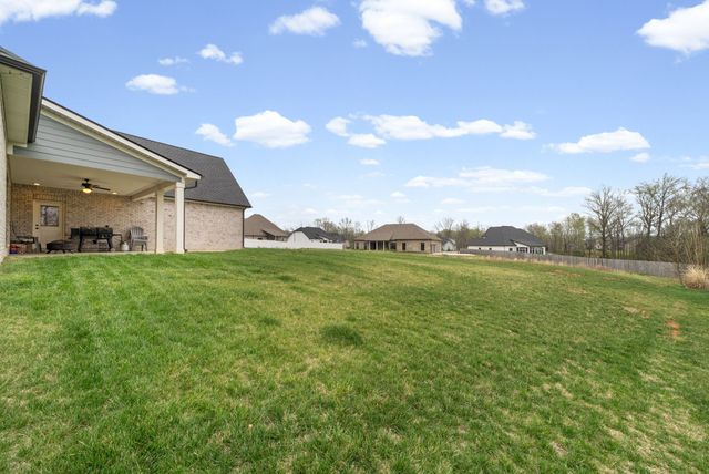 234 Bellshire Dr, Clarksville, TN 37043