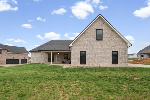 234 Bellshire Dr, Clarksville, TN 37043