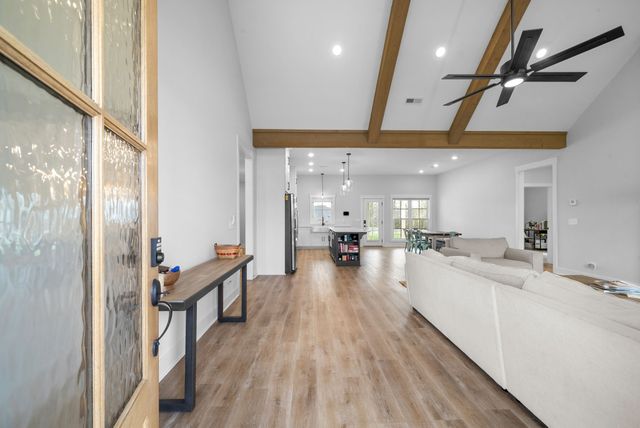 234 Bellshire Dr, Clarksville, TN 37043