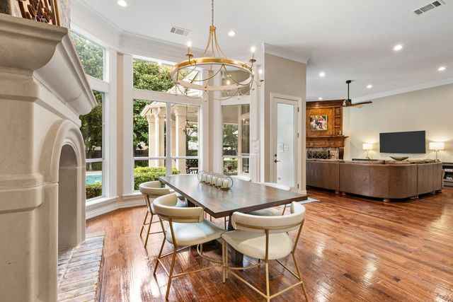 802 Carriage Court, Southlake, TX 76092