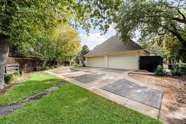 802 Carriage Court, Southlake, TX 76092