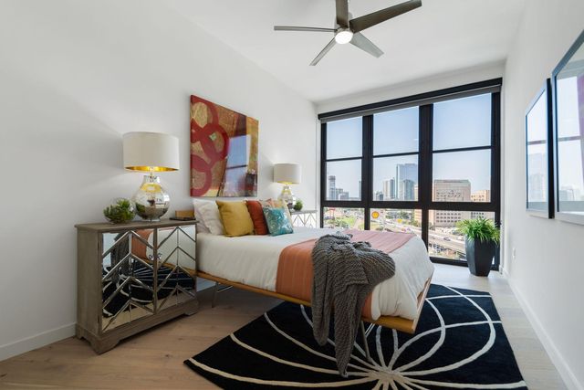 800 Embassy DR 525, Austin, TX 78702