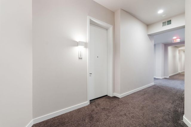 800 Embassy DR 525, Austin, TX 78702