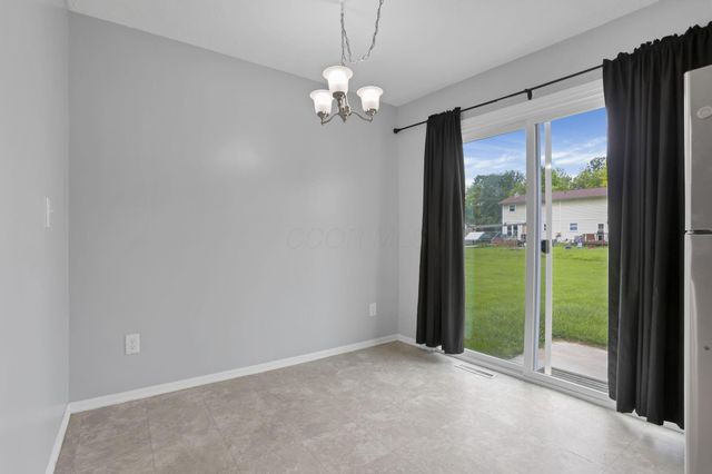 7607-7609 Penwood Place, Columbus, OH 43235