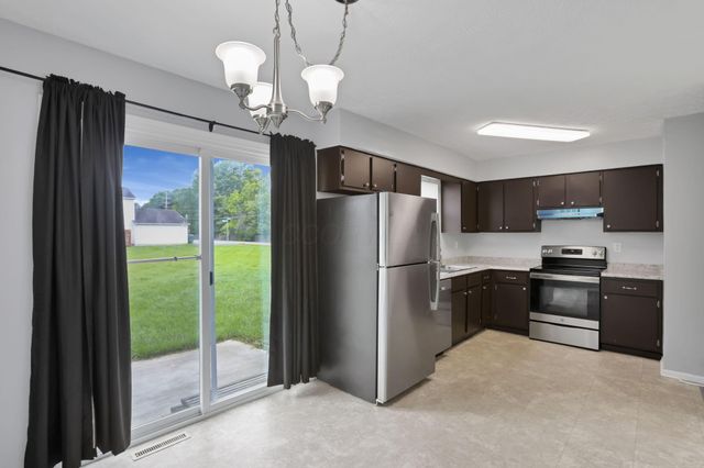 7607-7609 Penwood Place, Columbus, OH 43235