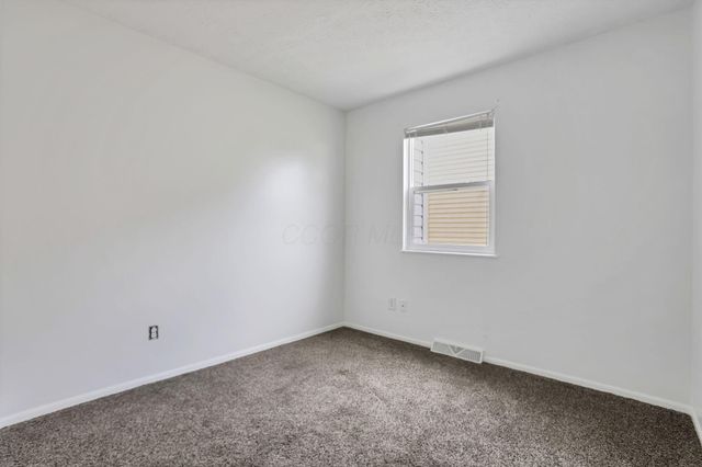7607-7609 Penwood Place, Columbus, OH 43235