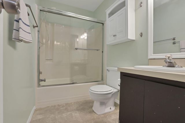 7607-7609 Penwood Place, Columbus, OH 43235