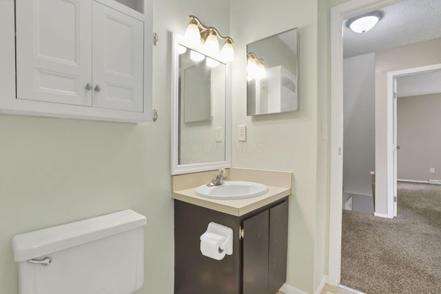 7607-7609 Penwood Place, Columbus, OH 43235
