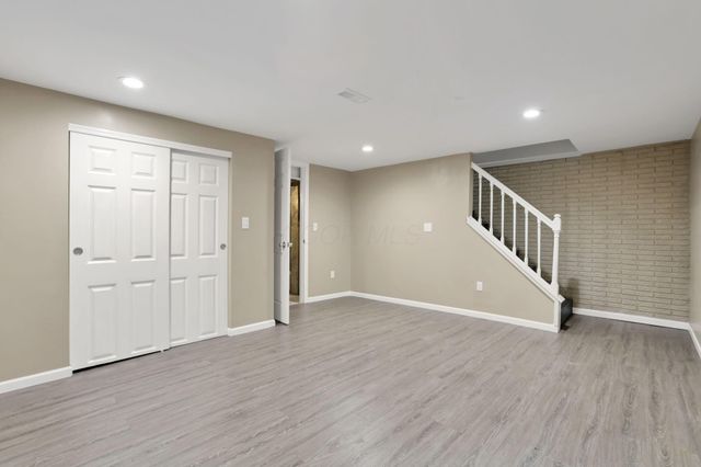 7607-7609 Penwood Place, Columbus, OH 43235