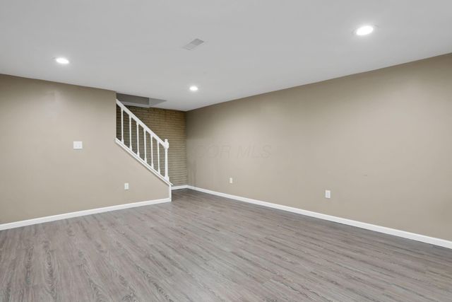 7607-7609 Penwood Place, Columbus, OH 43235