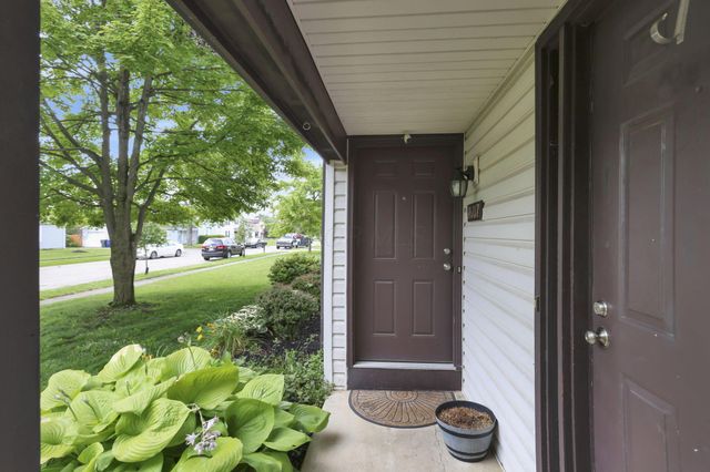 7607-7609 Penwood Place, Columbus, OH 43235