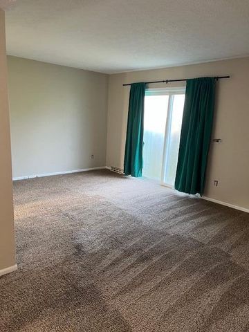 7607-7609 Penwood Place, Columbus, OH 43235