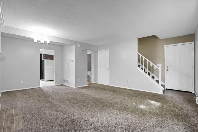 7607-7609 Penwood Place, Columbus, OH 43235