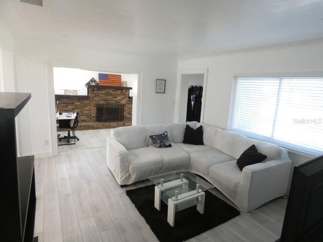 1312 57TH AVENUE N, St Petersburg, FL 33703