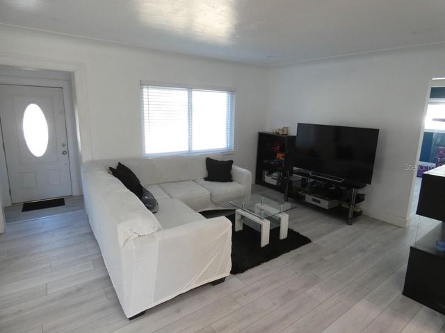 1312 57TH AVENUE N, St Petersburg, FL 33703