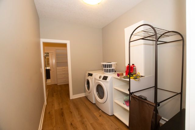 8310 Sky View Circle, West Des Moines, IA 50266