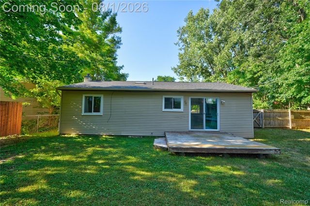 9245 Debby Jo Drive, Springfield Charter Township, MI 48346