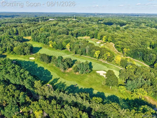 9245 Debby Jo Drive, Springfield Charter Township, MI 48346