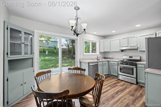 9245 Debby Jo Drive, Springfield Charter Township, MI 48346