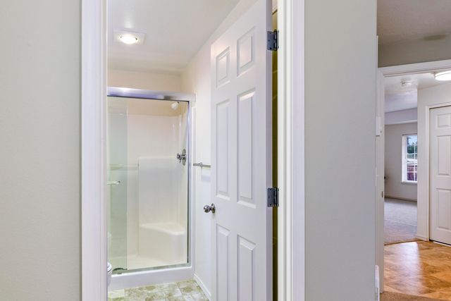 717 SE Cross Lane, Madras, OR 97741