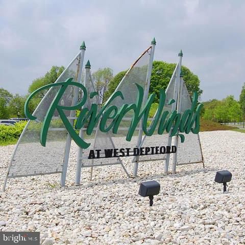 8 ROTHSCHILD CT, West Deptford, NJ 08096