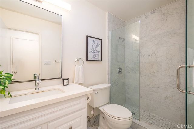 12030 Rochester 107, Los Angeles, CA 90025