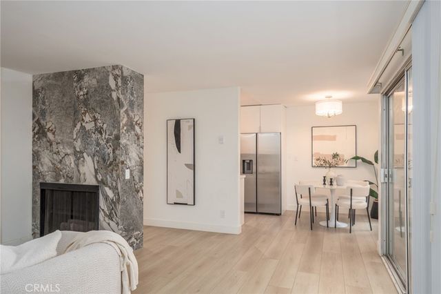 12030 Rochester 107, Los Angeles, CA 90025