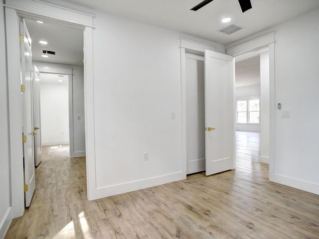 110 Mamalu, Bastrop, TX 78602