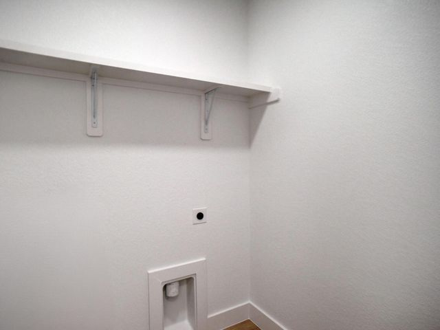 110 Mamalu, Bastrop, TX 78602