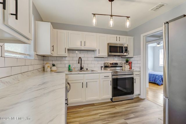 5371 ROYCE Avenue, Jacksonville, FL 32205