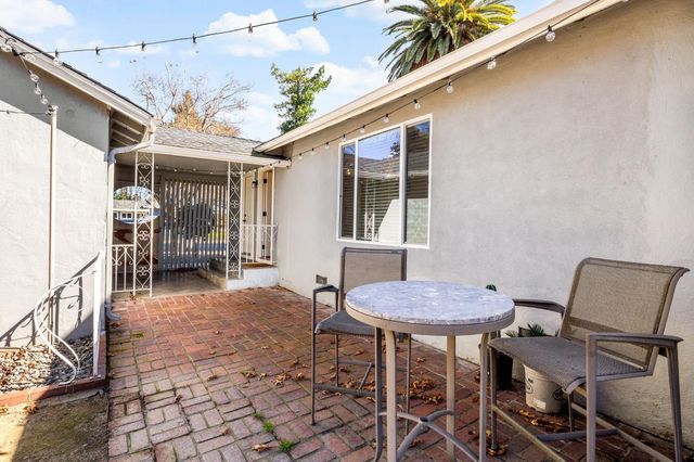 1600 Meadow Rd, West Sacramento, CA 95691