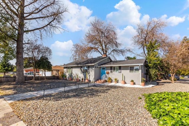 1600 Meadow Rd, West Sacramento, CA 95691