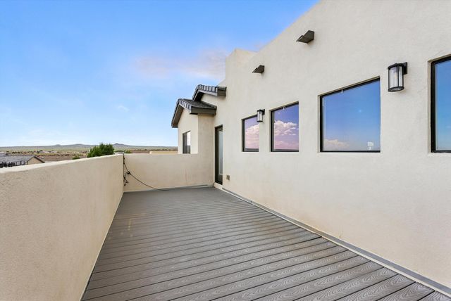 6520 PETIRROJO Road NW, Albuquerque, NM 87120