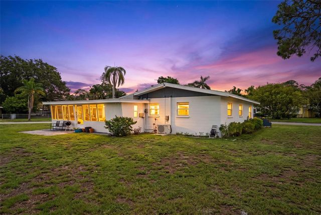 2237 2ND AVENUE E, Bradenton, FL 34208